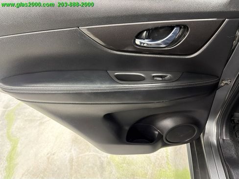 Used 2019 Nissan Rogue SV AWD/4WD image 28