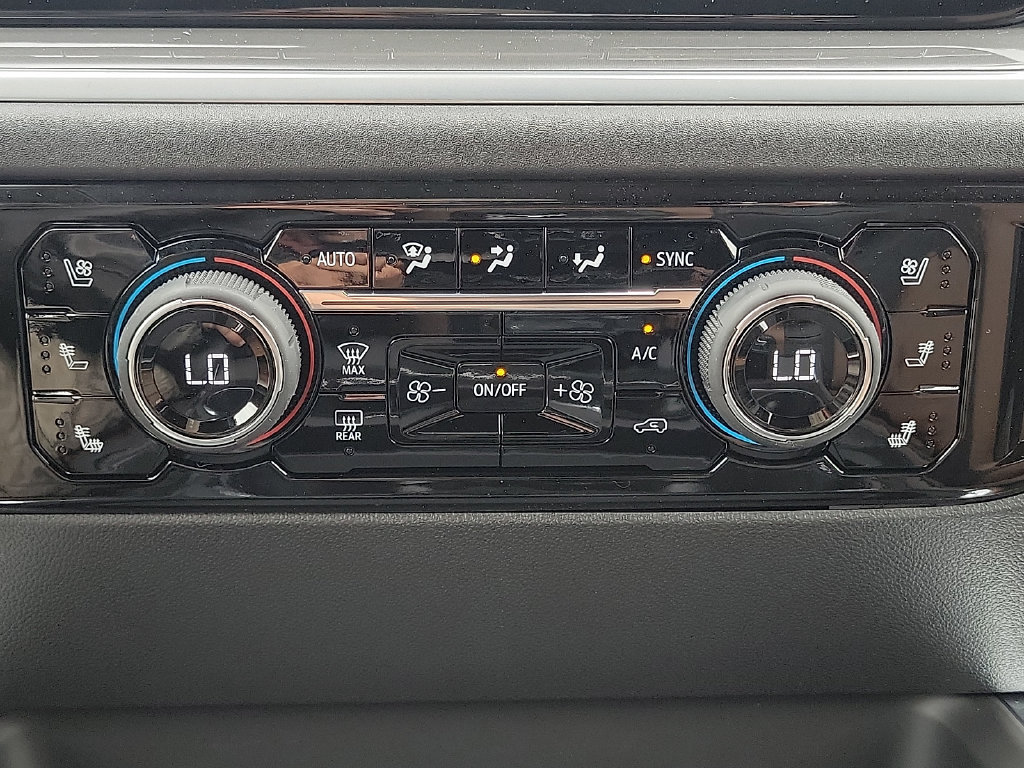 New 2026 Chevrolet Silverado 2500 High Country w/ Technology Package AWD/4WD image 15