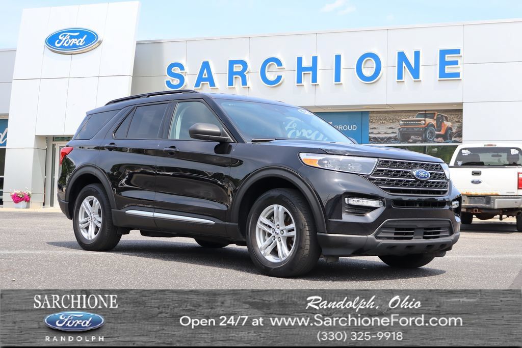 Used 2024 Ford Explorer XLT w/ Equipment Group 202A AWD/4WD image 1