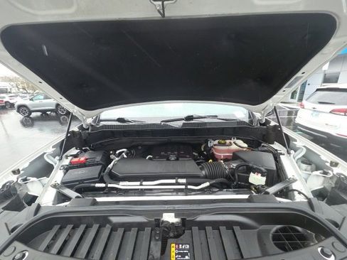 Used 2023 Chevrolet Silverado 1500 Custom image 26