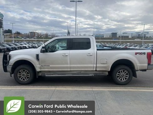 Used 2018 Ford F250 Lariat w/ Lariat Value Package image 4