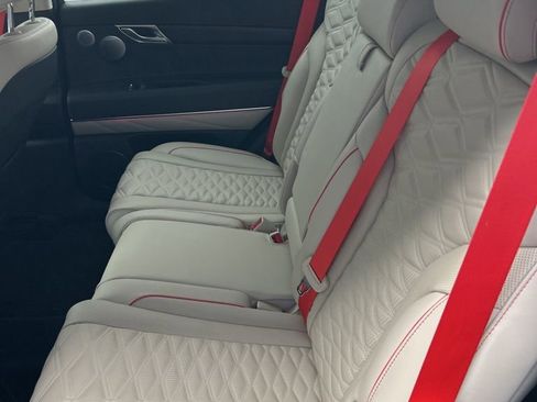 Used 2025 Genesis GV80 3.5T image 11