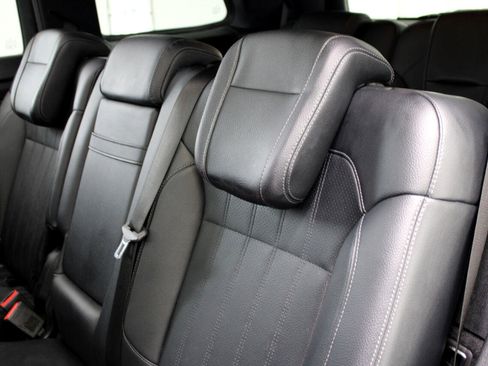 Used 2018 Mercedes-Benz GLS 450 4MATIC w/ Premium Package image 39