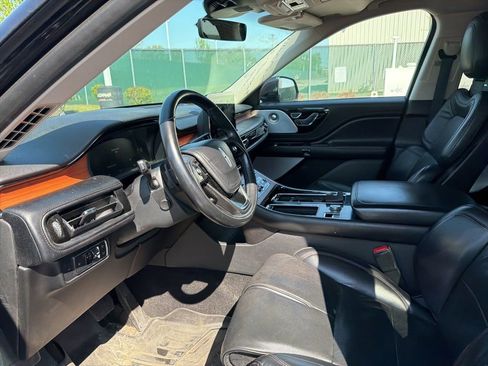 Used 2020 Lincoln Aviator Reserve w/ Equipment Group 202A image 11