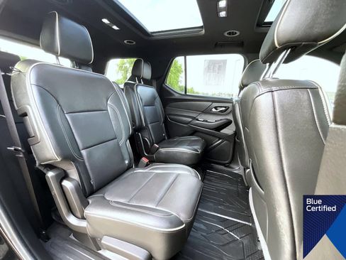 Used 2022 Chevrolet Traverse Premier w/ Redline Edition AWD/4WD image 19