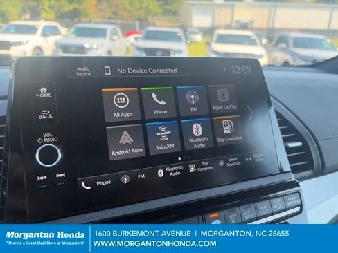 Used 2025 Honda Odyssey Sport-L image 18