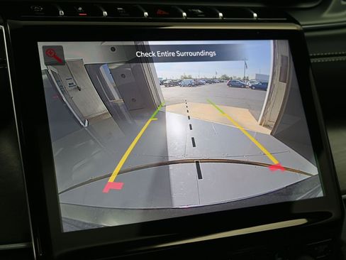 New 2025 Jeep Grand Cherokee Limited w/ Trailer Tow Package image 32