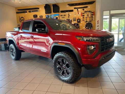 New 2025 GMC Canyon Elevation w/ Convenience Package image 29