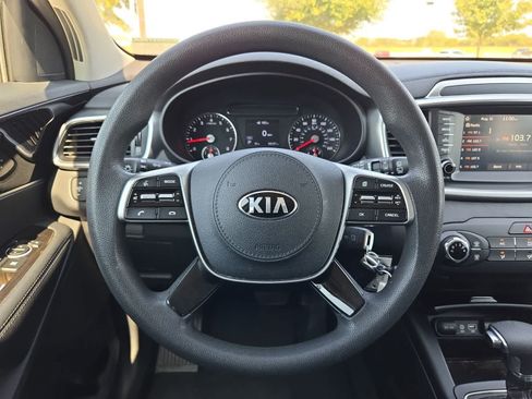Used 2019 Kia Sorento FWD image 20