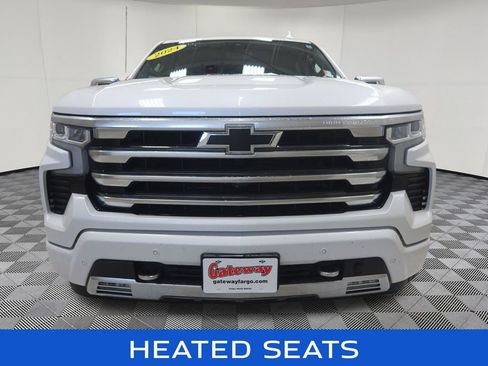 Used 2024 Chevrolet Silverado 1500 High Country w/ Technology Package AWD/4WD image 4