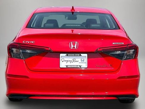 Used 2022 Honda Civic Touring image 6