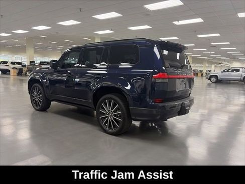 Used 2024 Lexus GX 550 w/ Accessory Package (Z1) AWD/4WD image 5