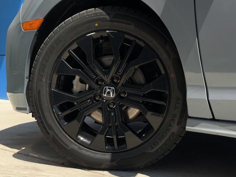 Certified 2025 Honda Odyssey Sport-L image 30