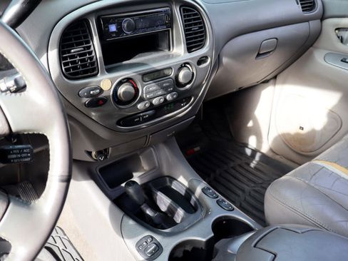 Used 2002 Toyota Sequoia Limited image 23