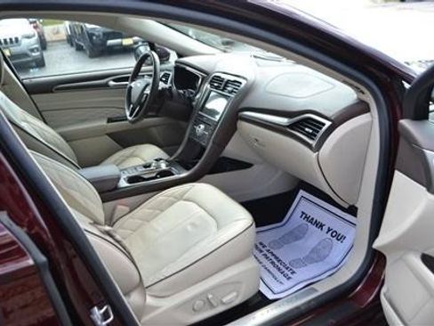 Used 2017 Ford Fusion Platinum AWD/4WD image 23