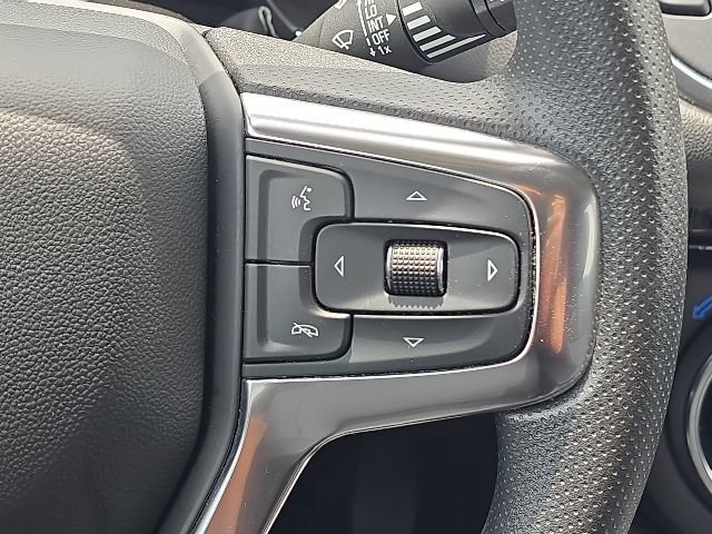 Used 2025 Chevrolet Blazer LT w/ Convenience Package FWD image 38
