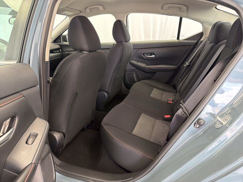 Used 2025 Nissan Sentra SR FWD image 12