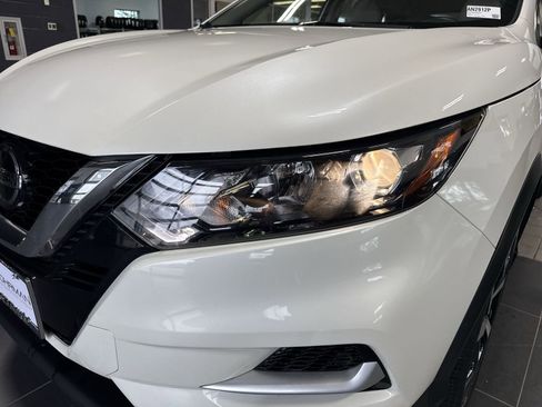 Certified 2022 Nissan Rogue Sport SL AWD/4WD image 34