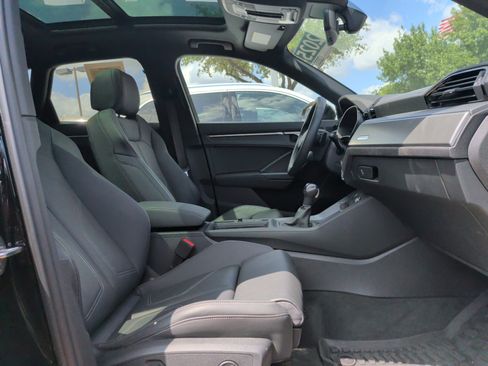 Certified 2025 Audi Q3 2.0T Premium w/ Convenience Package AWD/4WD image 32