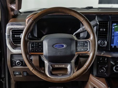 Used 2025 Ford F350 King Ranch image 16