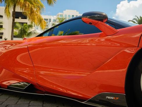 Used 2021 McLaren 765LT image 37