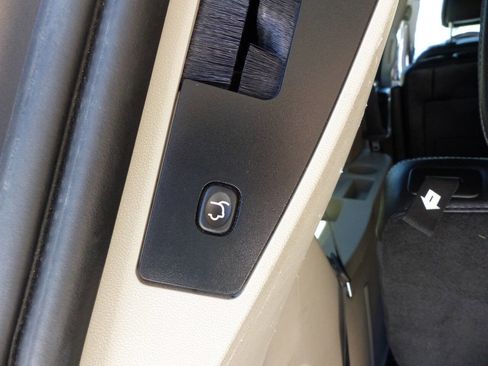 Used 2019 Dodge Grand Caravan SXT FWD image 43