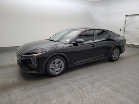 Used 2025 Kia K4 FWD image 2