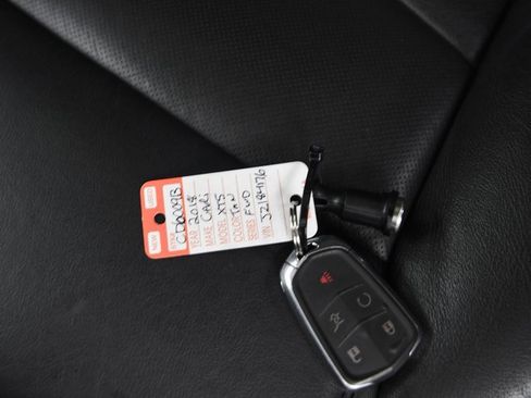 Used 2018 Cadillac XT5 Luxury w/ Driver Awareness Package image 23