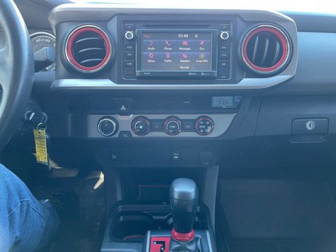 Used 2017 Toyota Tacoma SR5 image 15