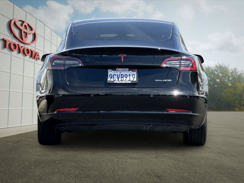 Used 2022 Tesla Model 3 Long Range AWD/4WD image 4