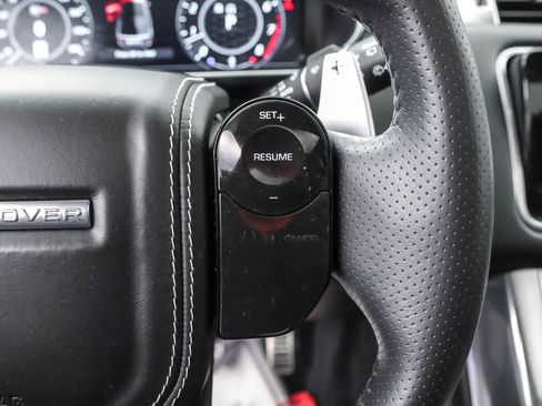 Used 2022 Land Rover Range Rover Sport SVR image 19