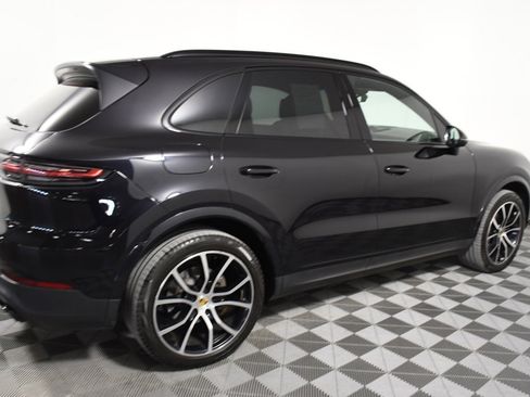 Used 2020 Porsche Cayenne S image 7