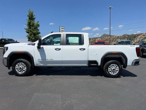 New 2025 GMC Sierra 2500 Pro AWD/4WD image 4