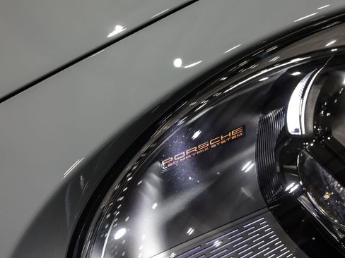 Used 2025 Porsche 911 Turbo S image 70