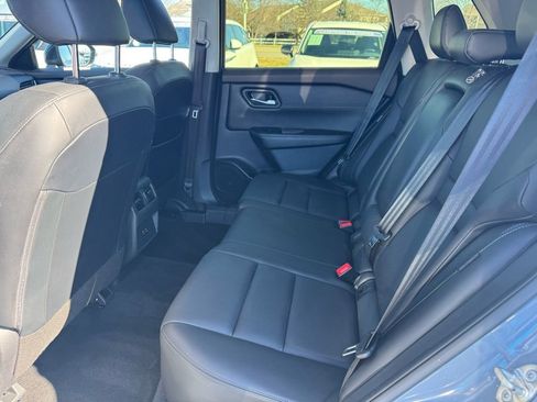 Used 2023 Nissan Rogue SV w/ SV Premium B Package image 11