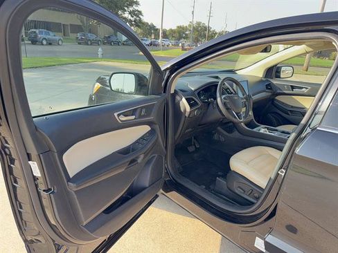 Used 2022 Ford Edge SEL AWD/4WD image 7