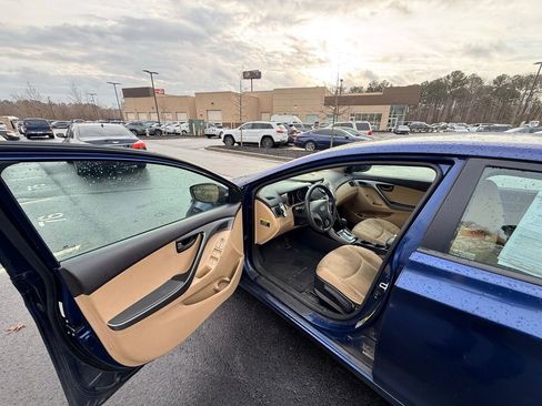 Used 2013 Hyundai Elantra GLS image 10