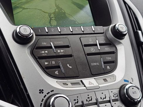 Used 2014 GMC Terrain SLE image 23