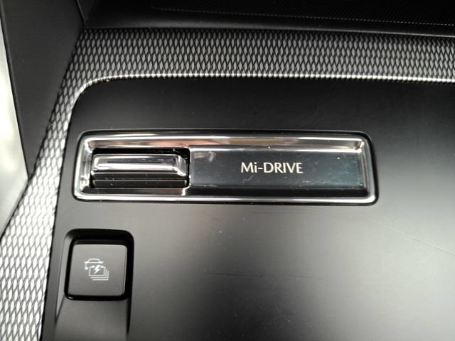Used 2025 MAZDA CX-90 Plug-In Hybrid w/ Preferred AWD/4WD image 51