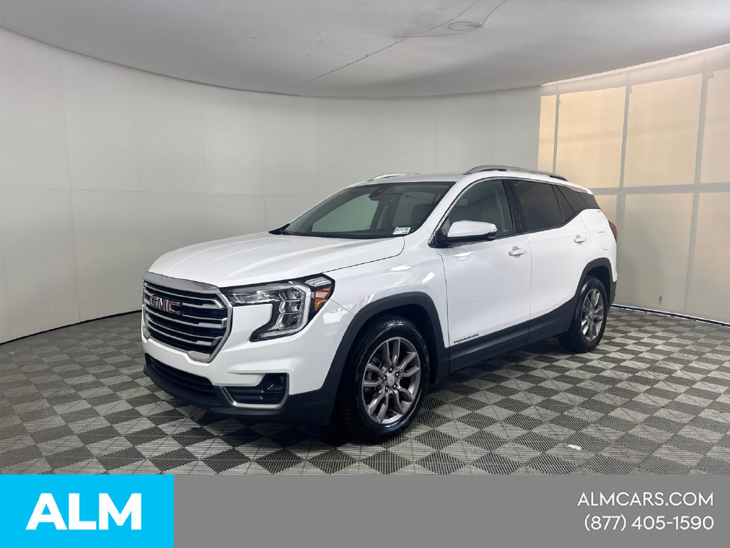 Used 2024 GMC Terrain SLT FWD image 1