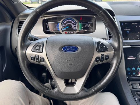 Used 2018 Ford Taurus SHO image 10