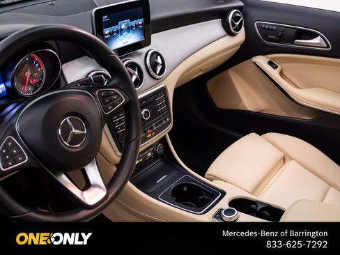 Used 2017 Mercedes-Benz GLA 250 4MATIC image 12