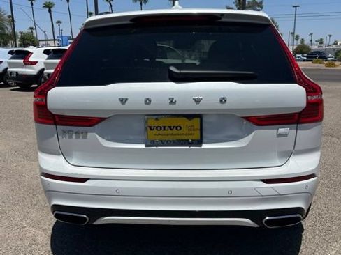 Used 2021 Volvo XC60 T8 R-Design w/ Advanced Package AWD/4WD image 4