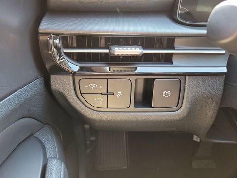 New 2026 Kia Sportage EX w/ EX Panorama Roof Package FWD image 26