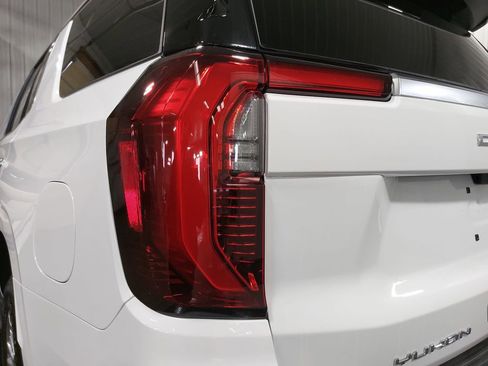New 2026 GMC Yukon Denali w/ Advanced Technology Package image 36