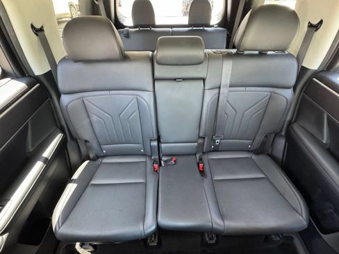 Used 2025 Hyundai Santa Fe SEL FWD image 36