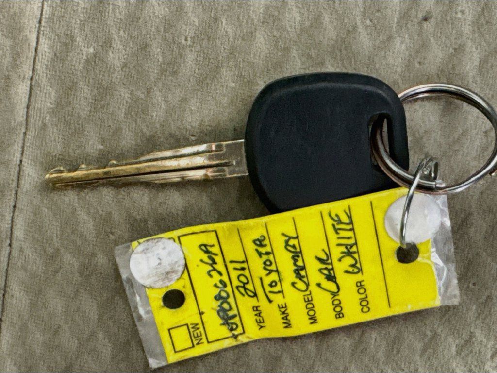 Used 2011 Toyota Camry LE w/ LE Extra-Value Pkg FWD image 32