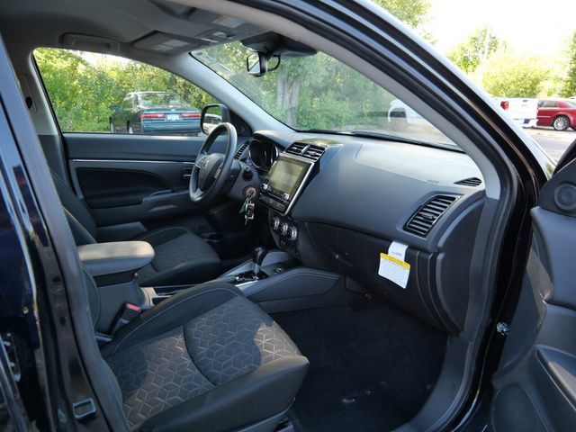 Used 2026 Mitsubishi Outlander Sport ES AWD/4WD image 8