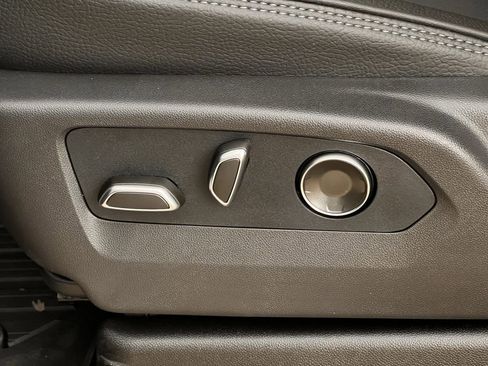 New 2026 GMC Yukon XL Denali w/ Sun & Power Step Package image 20