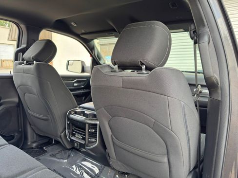 Used 2020 RAM 1500 Big Horn AWD/4WD image 34